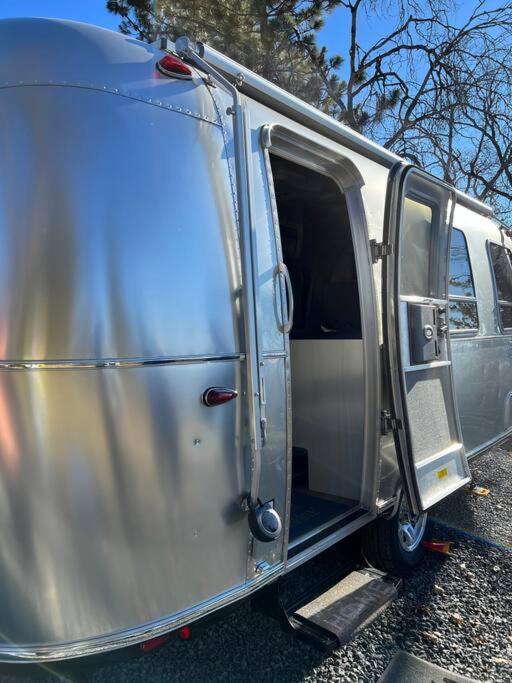 Modern Airstream With Amazing View - 10 To 15 Minutes From Kings Canyon National Park Dunlap Exterior photo