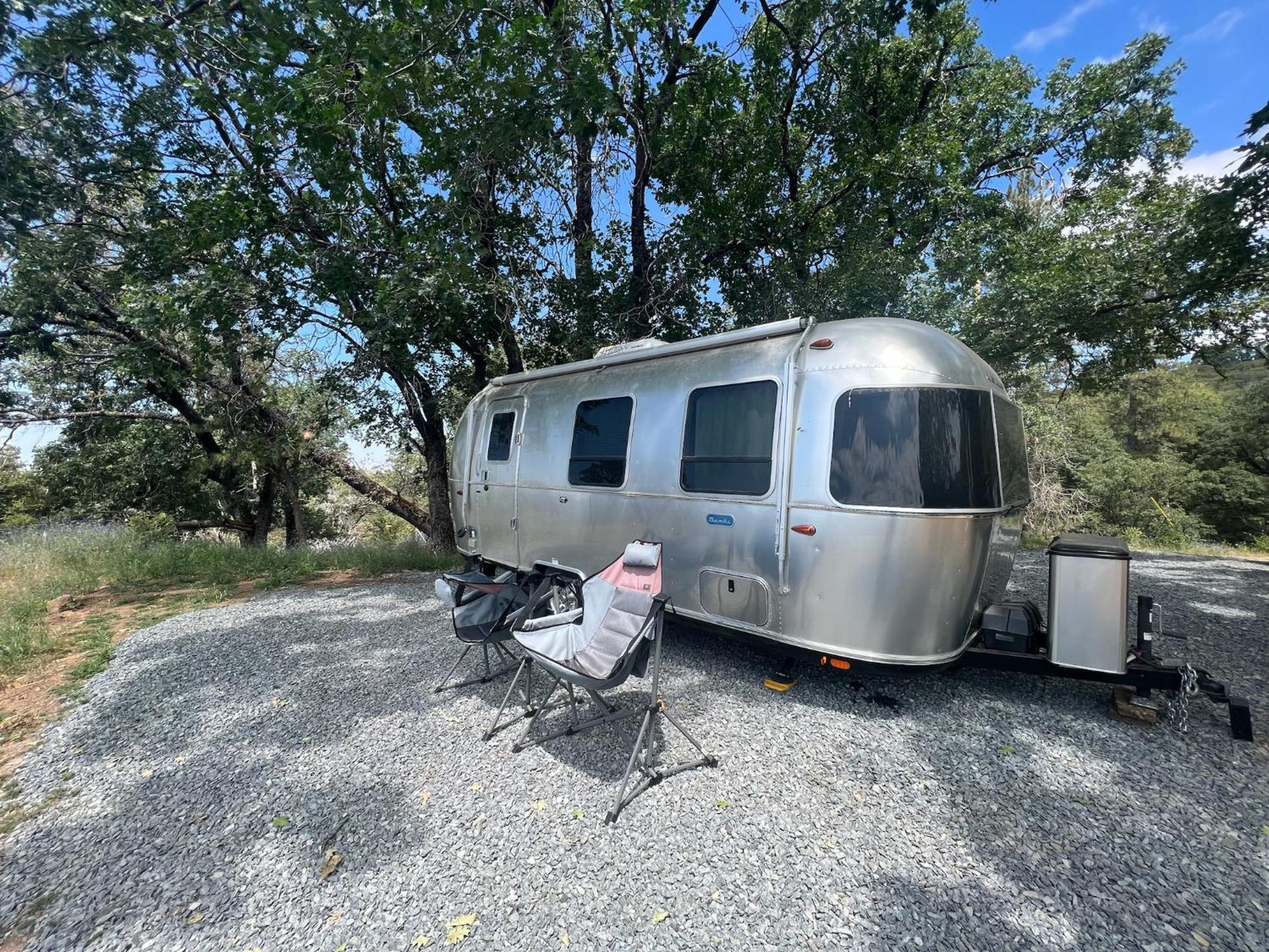 Modern Airstream With Amazing View - 10 To 15 Minutes From Kings Canyon National Park Dunlap Exterior photo