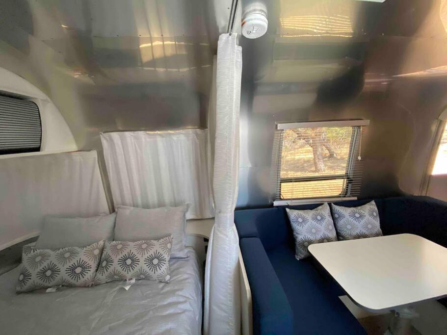 Modern Airstream With Amazing View - 10 To 15 Minutes From Kings Canyon National Park Dunlap Exterior photo