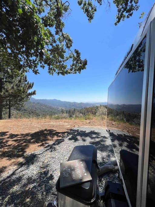 Modern Airstream With Amazing View - 10 To 15 Minutes From Kings Canyon National Park Dunlap Exterior photo